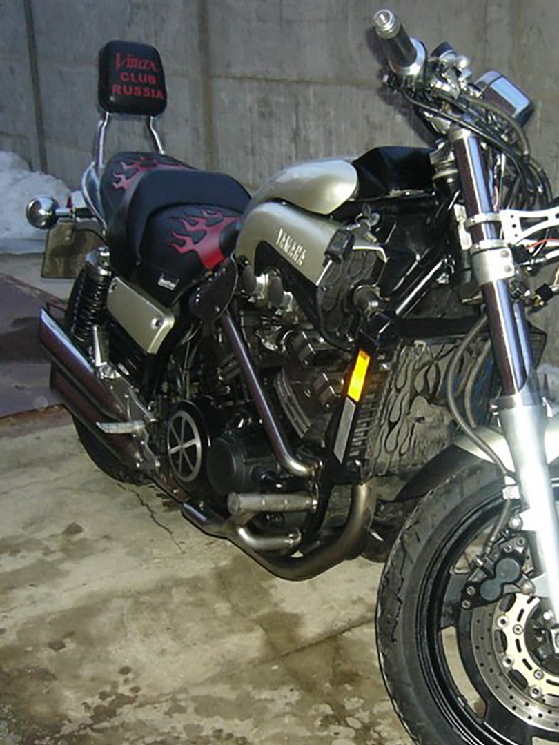      Yamaha V-Max ()    ()  .